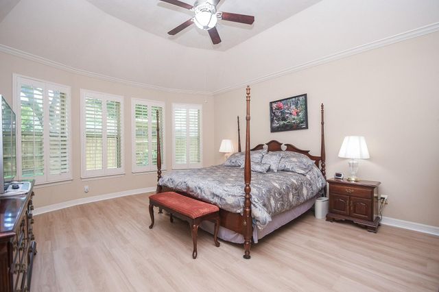 6915 Argonne Trail, Sugar Land, TX 77479