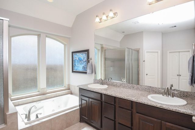 6915 Argonne Trail, Sugar Land, TX 77479