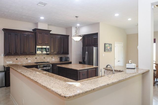 6915 Argonne Trail, Sugar Land, TX 77479