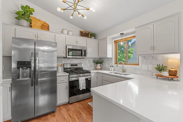 3285 129th Lane NW, Coon Rapids, MN 55448