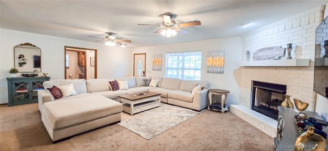 133 Dogwood Trail, Eufaula, OK 74432