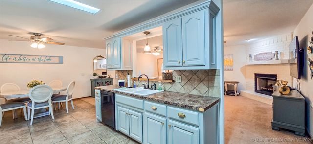 133 Dogwood Trail, Eufaula, OK 74432