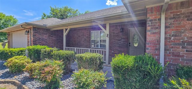 133 Dogwood Trail, Eufaula, OK 74432