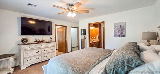 133 Dogwood Trail, Eufaula, OK 74432