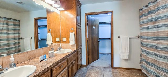 133 Dogwood Trail, Eufaula, OK 74432