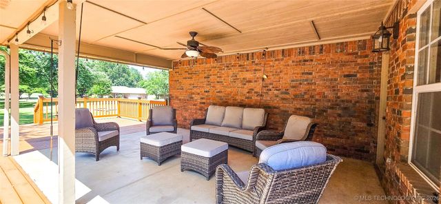 133 Dogwood Trail, Eufaula, OK 74432