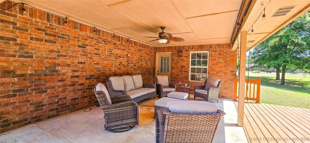 133 Dogwood Trail, Eufaula, OK 74432