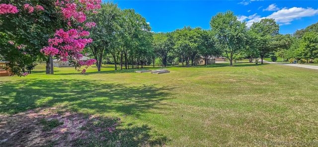 133 Dogwood Trail, Eufaula, OK 74432