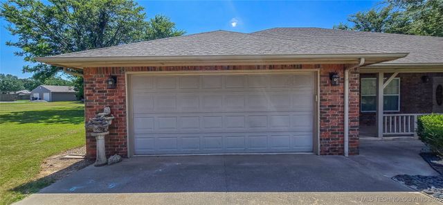 133 Dogwood Trail, Eufaula, OK 74432