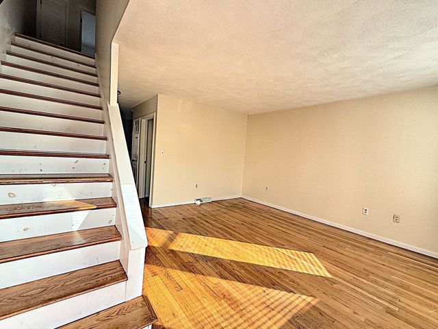 88 Belmont St 88, Lowell, MA 01852