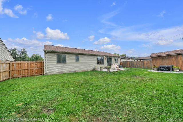 39870 Bridgeview Street, Harrison Charter Township, MI 48045