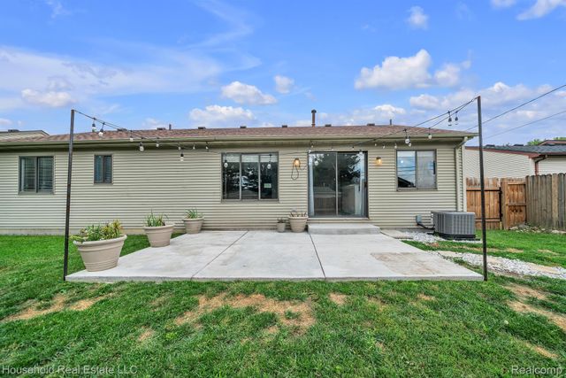 39870 Bridgeview Street, Harrison Charter Township, MI 48045