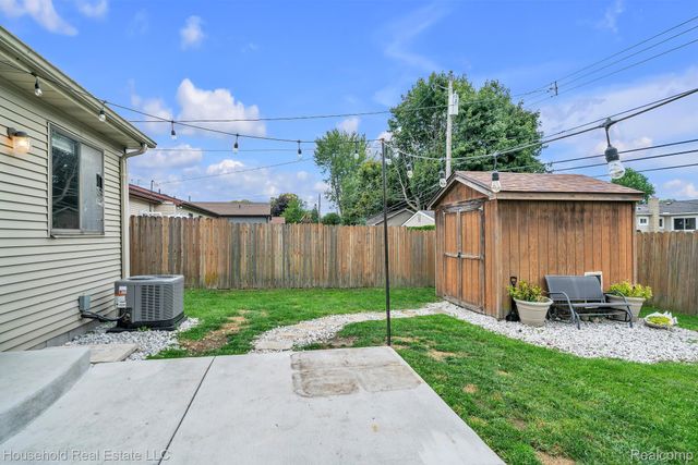 39870 Bridgeview Street, Harrison Charter Township, MI 48045