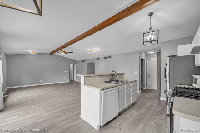 39870 Bridgeview Street, Harrison Charter Township, MI 48045