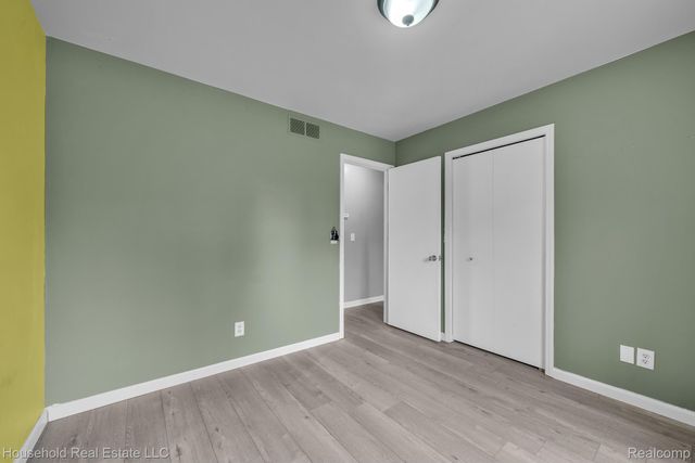 39870 Bridgeview Street, Harrison Charter Township, MI 48045