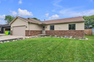 39870 Bridgeview Street, Harrison Charter Township, MI 48045
