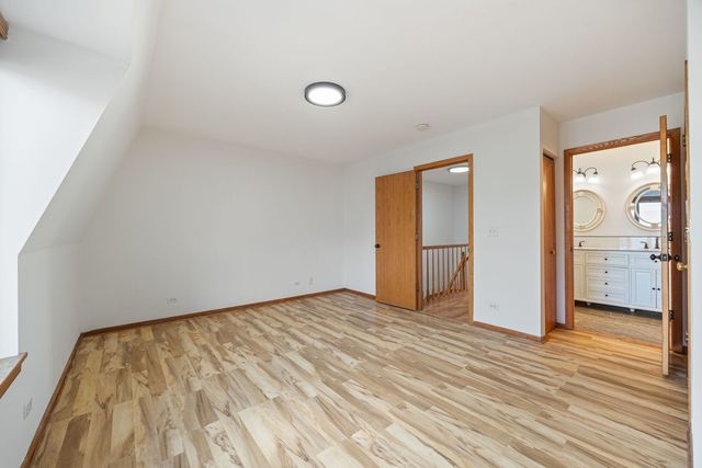 815 PEARSON Street 10, Des Plaines, IL 60016