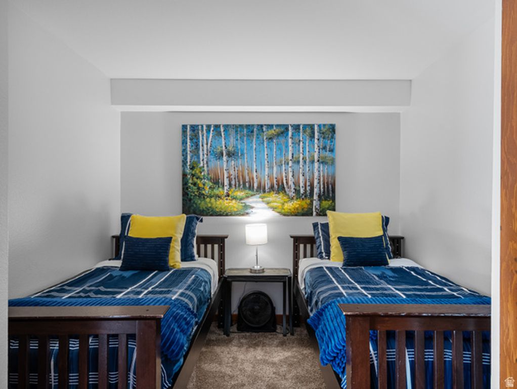 Image 8 of property listing at 12090 BIG COTTONWOOD RD #303, Solitude, UT 84121