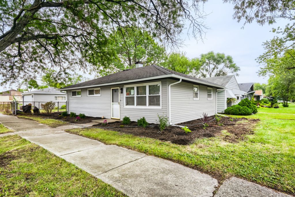 15301 Dorchester Avenue, Dolton, IL 60419 — photo 2
