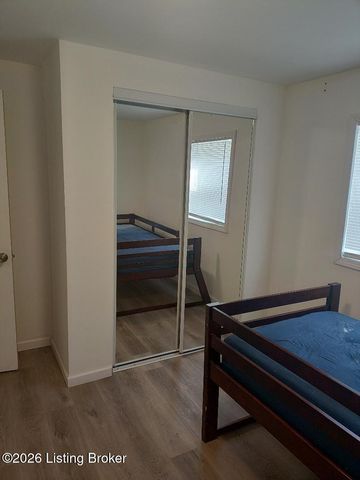 10502 Jefferson Hill Rd, Louisville, KY 40272