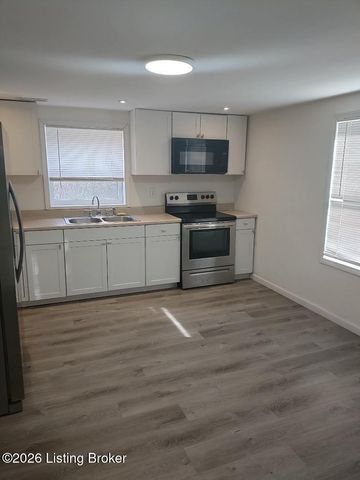 10502 Jefferson Hill Rd, Louisville, KY 40272