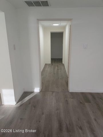 10502 Jefferson Hill Rd, Louisville, KY 40272