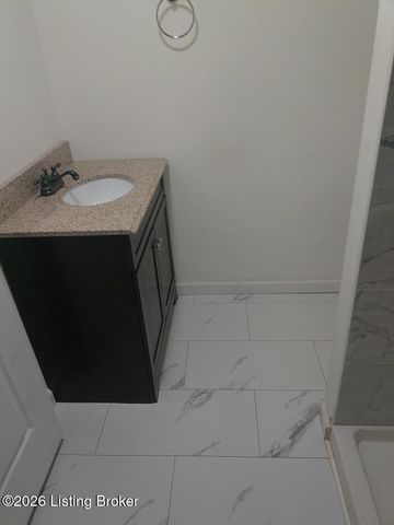 10502 Jefferson Hill Rd, Louisville, KY 40272