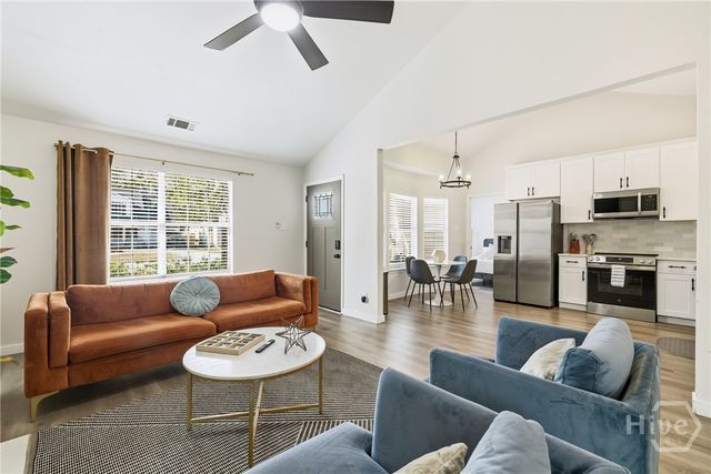 7238 Grant Street, Savannah, GA 31406