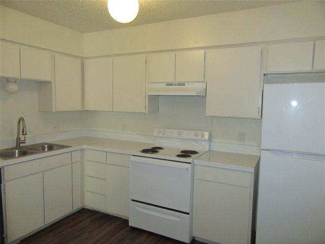 149 TRELLIS Place 149, Richardson, TX 75081