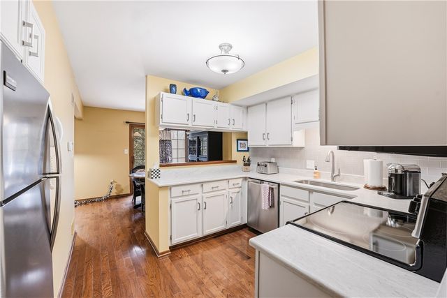 4217 Bristol Ln, Neshannock Twp, PA 16105