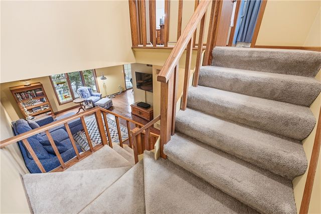 4217 Bristol Ln, Neshannock Twp, PA 16105