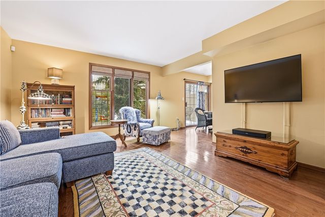 4217 Bristol Ln, Neshannock Twp, PA 16105