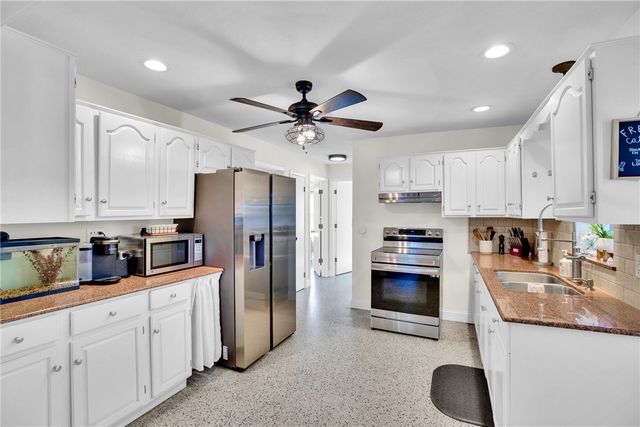 3655 2nd Place, Vero Beach, FL 32968