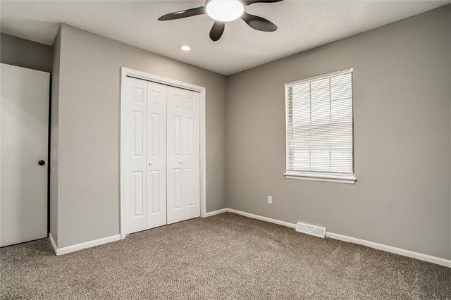 7820 E 130Th Court, Grandview, MO 64030