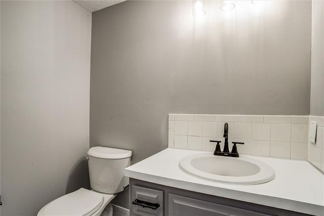 7820 E 130Th Court, Grandview, MO 64030