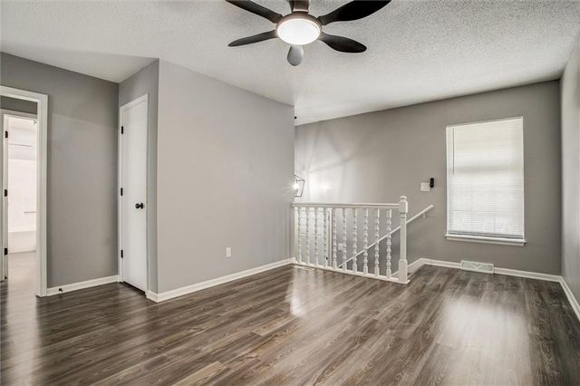 7820 E 130Th Court, Grandview, MO 64030