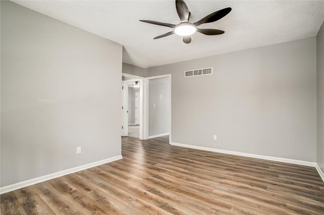 7820 E 130Th Court, Grandview, MO 64030