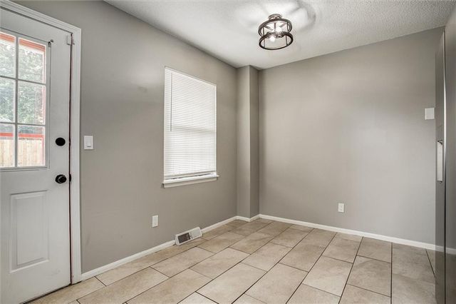 7820 E 130Th Court, Grandview, MO 64030