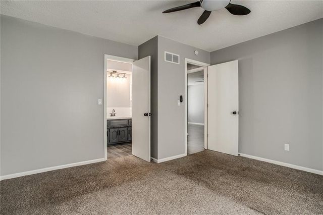 7820 E 130Th Court, Grandview, MO 64030