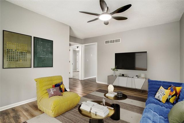 7820 E 130Th Court, Grandview, MO 64030