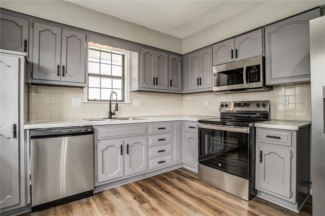 7820 E 130Th Court, Grandview, MO 64030