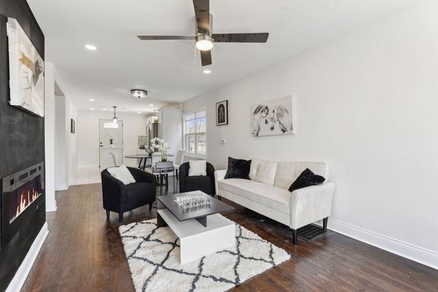 9817 S Ellis Avenue, Chicago, IL 60628