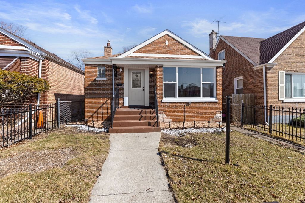 9817 S Ellis Avenue, Chicago, IL 60628