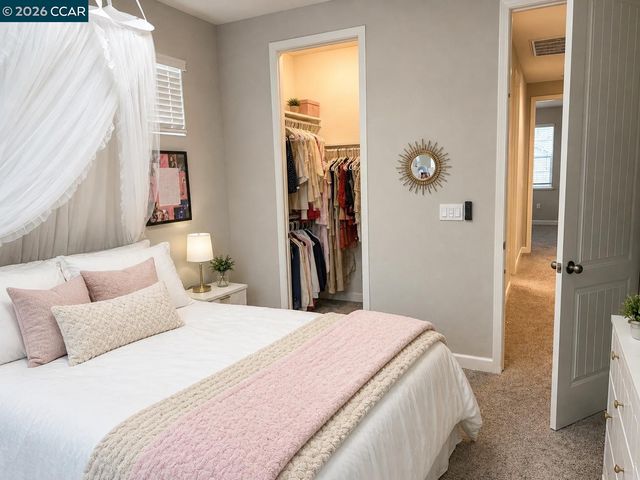 725 Frazier Dr, Oakley, CA 94561