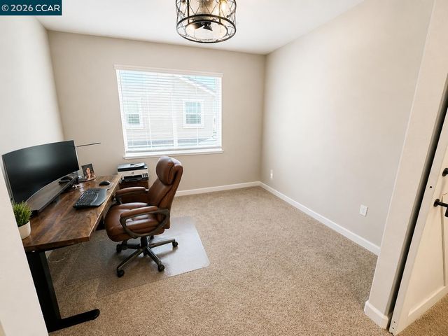 725 Frazier Dr, Oakley, CA 94561