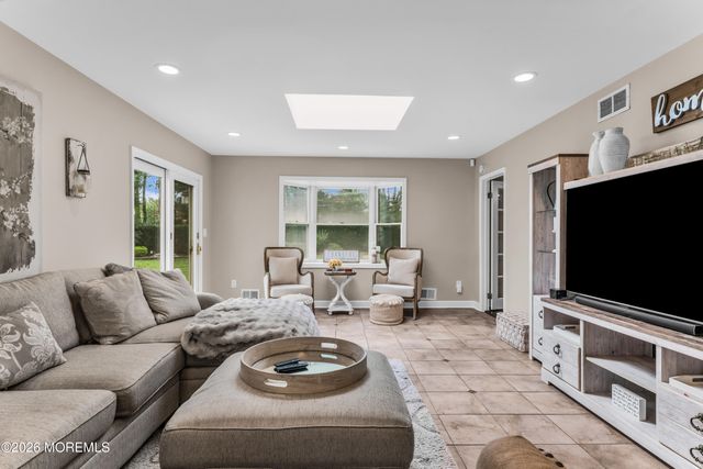 64 Livingston Lane, Manalapan, NJ 07726