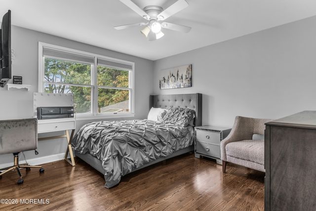 64 Livingston Lane, Manalapan, NJ 07726