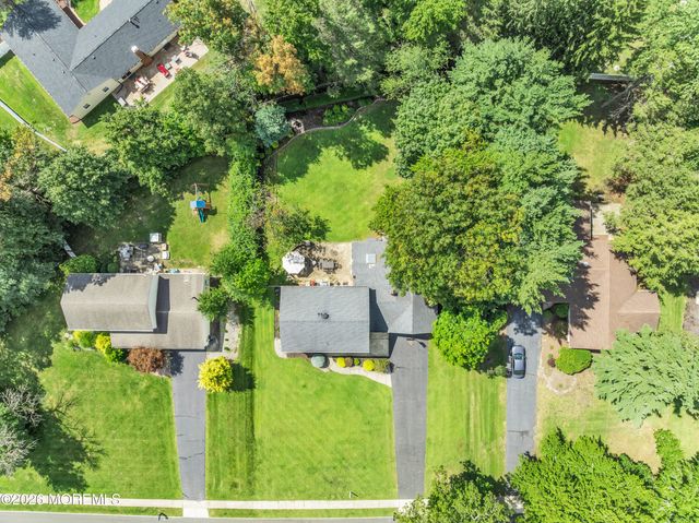 64 Livingston Lane, Manalapan, NJ 07726