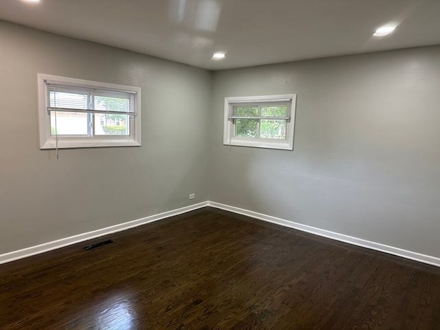 8816 Kenton Avenue, Skokie, IL 60076