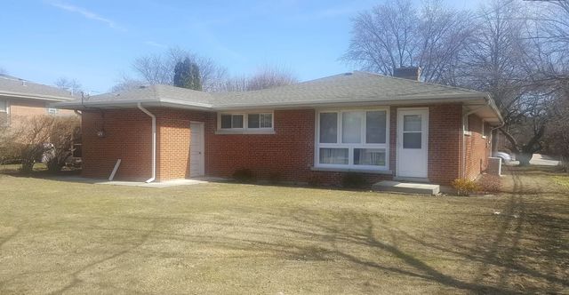 8816 Kenton Avenue, Skokie, IL 60076